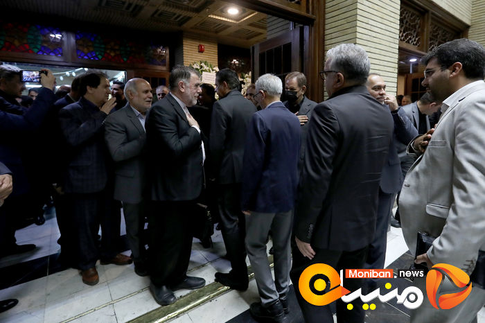 گزارش تصویری| حضور خاتمی، روحانی، خمینی و لاریجانی در مراسم ختم والده اسحاق جهانگیری