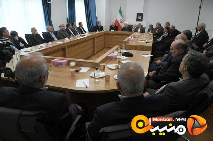 دیدار جمعی از فرهنگیان با حسن روحانی