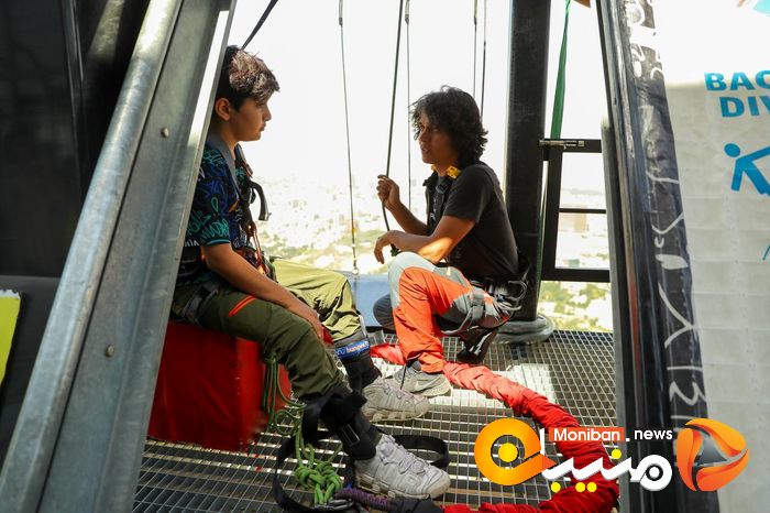 نیکان زارعیان