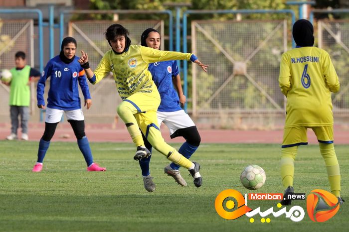 جشن قهرمانی تیم خاتون بم قهرمان رقابت های لیگ فوتبال بانوان