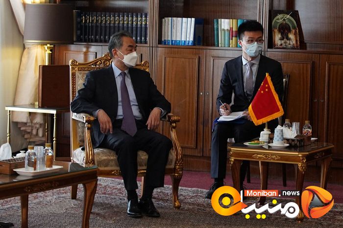 دیدار وزیر خارجه چین در تهران با علی لاریجانی
