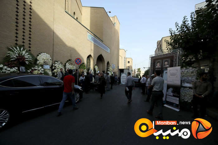 گزارش تصویری| حضور خاتمی، روحانی، خمینی و لاریجانی در مراسم ختم والده اسحاق جهانگیری