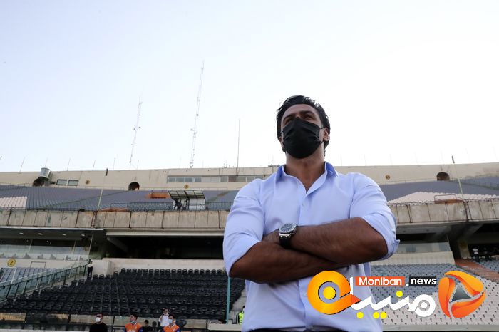 دیدار تیم های فوتبال استقلال - تراکتور