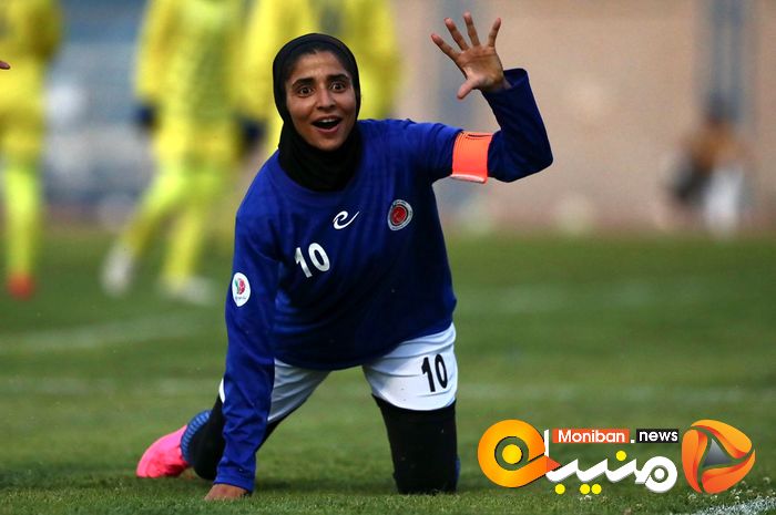 جشن قهرمانی تیم خاتون بم قهرمان رقابت های لیگ فوتبال بانوان