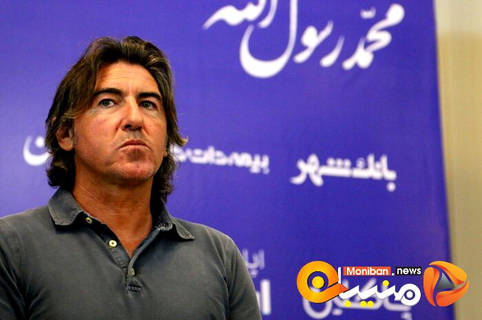 مراسم امضای قرارداد ریکاردو ساپینتو، سرمربی استقلال