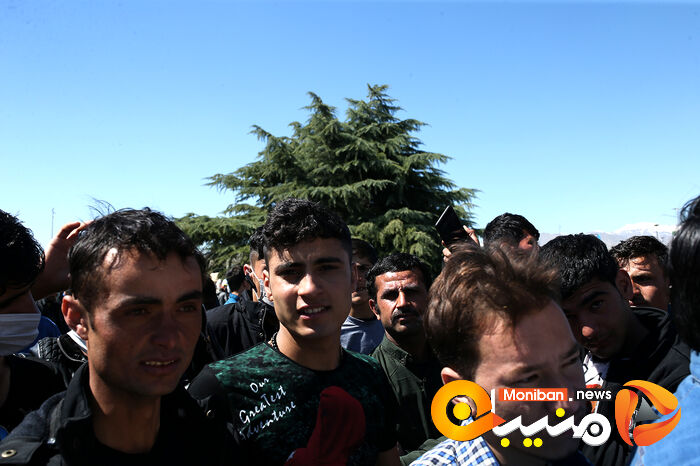 تحویل سال ۱۴۰۰ در میدان آزادی تهران