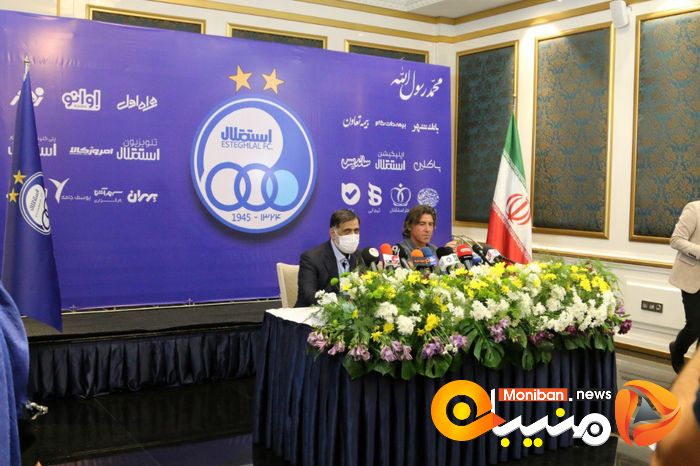 مراسم امضای قرارداد ریکاردو ساپینتو، سرمربی استقلال