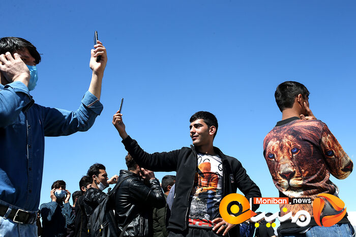تحویل سال ۱۴۰۰ در میدان آزادی تهران
