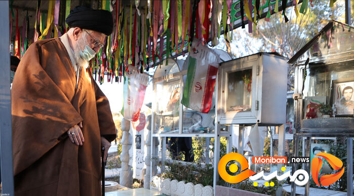 حضور رهبری در مرقد امام خمینی و مزار شهدا