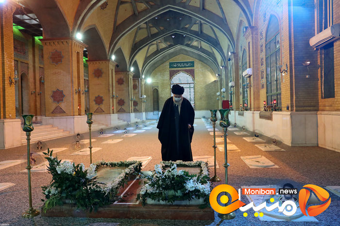 گزارش تصویری| حضور رهبر انقلاب بر مزار شهدا