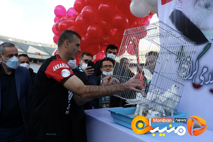 دیدار تیم های پرسپولیس تهران - مس رفسنجان