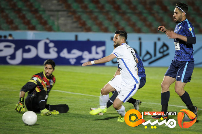 بازی استقلال و پیکان