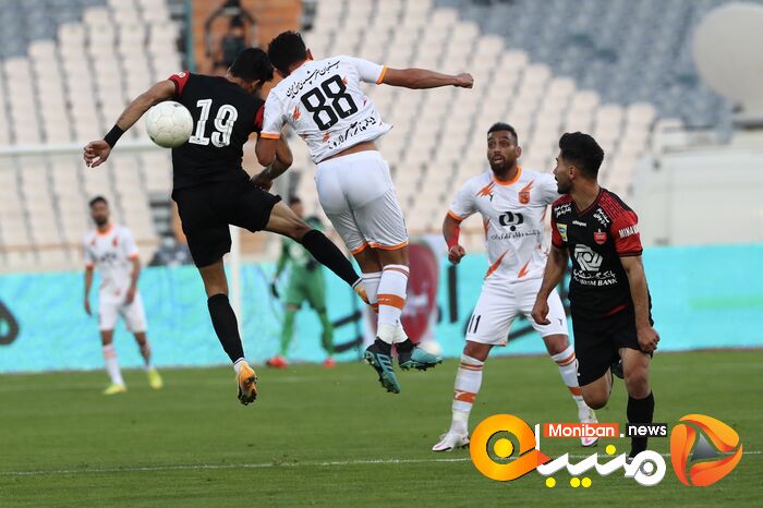دیدار تیم های پرسپولیس تهران - مس رفسنجان