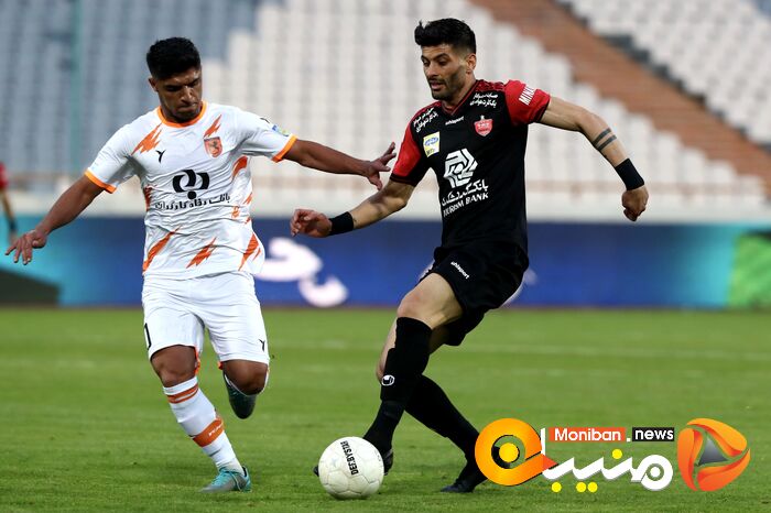 دیدار تیم های پرسپولیس تهران - مس رفسنجان