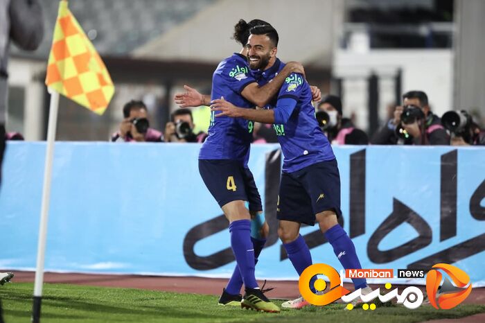 استقلال و تراکتور