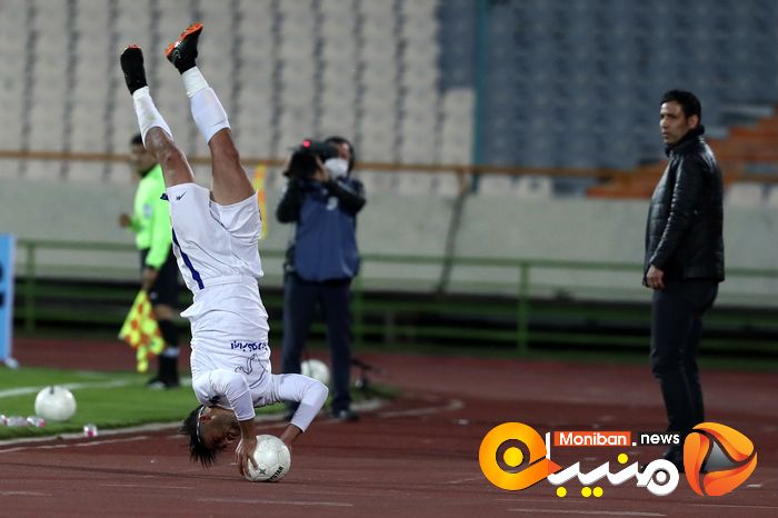 دیدار تیم های پرسپولیس-پیکان