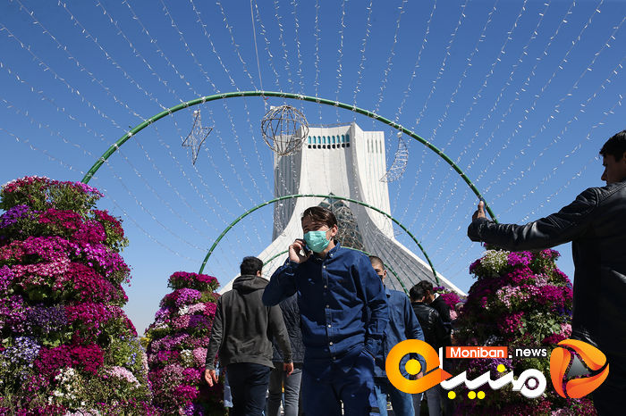 تحویل سال ۱۴۰۰ در میدان آزادی تهران