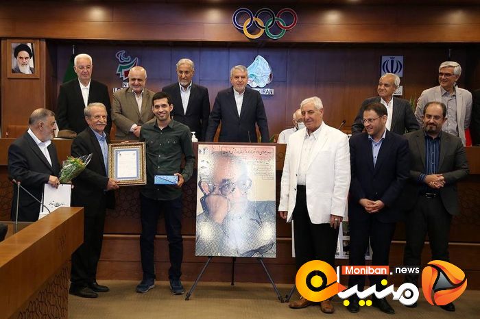 مراسم تجلیل از اردشیر لارودی، پیشکسوت روزنامه نکاری ورزشی و نفرات اول جشنواره جهانی ایپس در روز جهانی خبرنگاران ورزشی