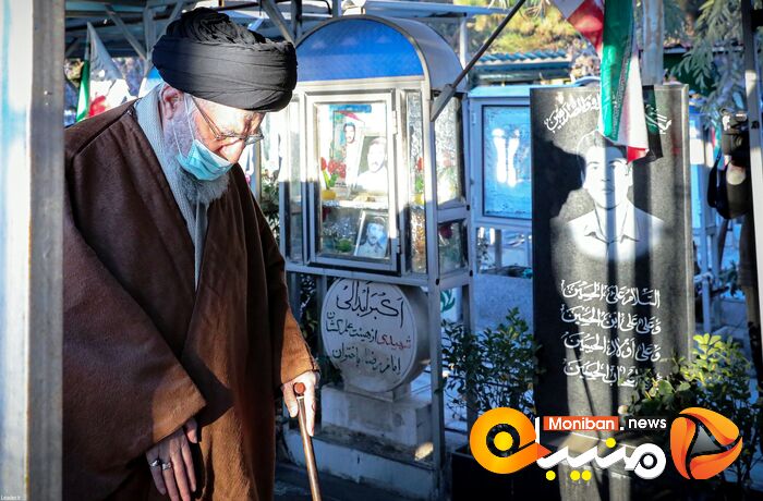 حضور رهبری در مرقد امام خمینی و مزار شهدا