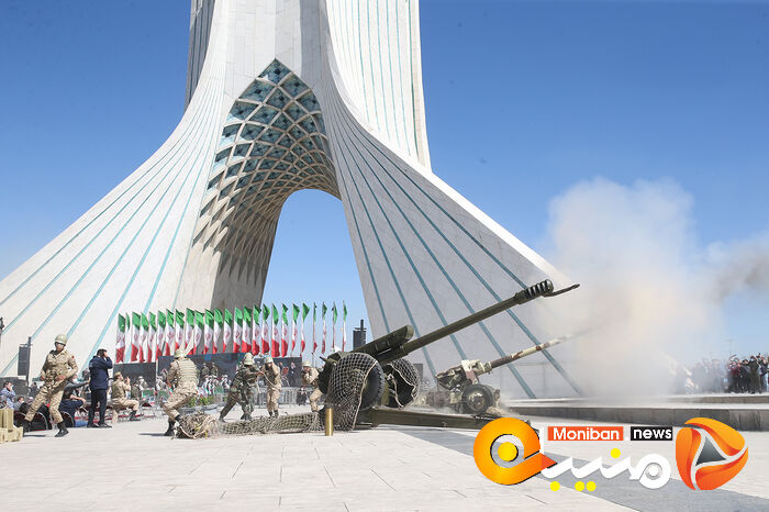 تحویل سال ۱۴۰۰ در میدان آزادی تهران
