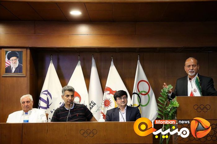 مراسم تجلیل از اردشیر لارودی، پیشکسوت روزنامه نکاری ورزشی و نفرات اول جشنواره جهانی ایپس در روز جهانی خبرنگاران ورزشی