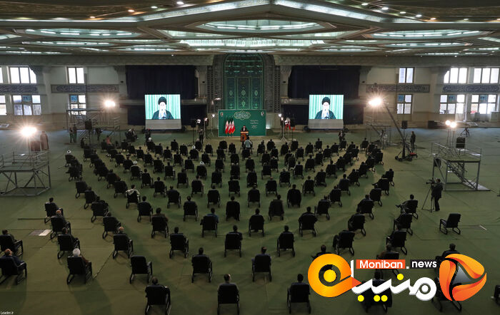 نشست تصویری رهبر معظم انقلاب اسلامی  با جمعی از مداحان