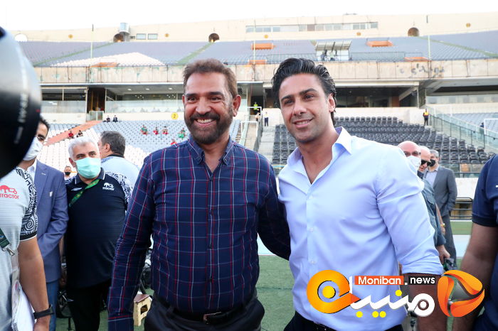 دیدار تیم های فوتبال استقلال - تراکتور