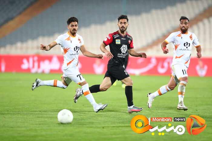 دیدار تیم های پرسپولیس تهران - مس رفسنجان