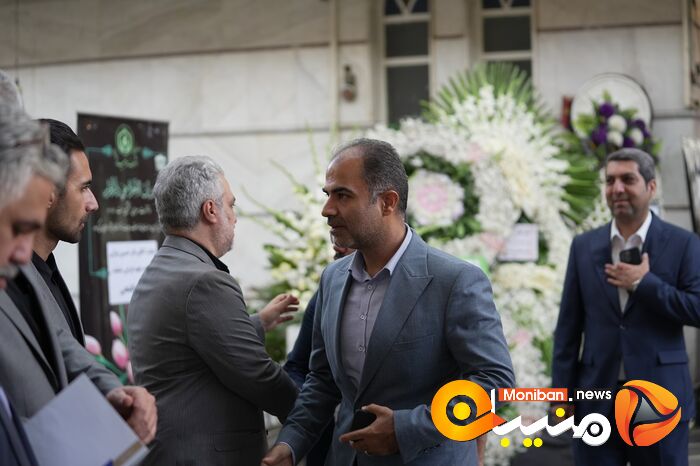 مراسم ختم پدر صاحب امتیاز منیبان