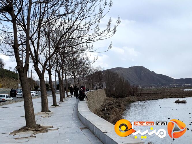 دریاچه زریوار